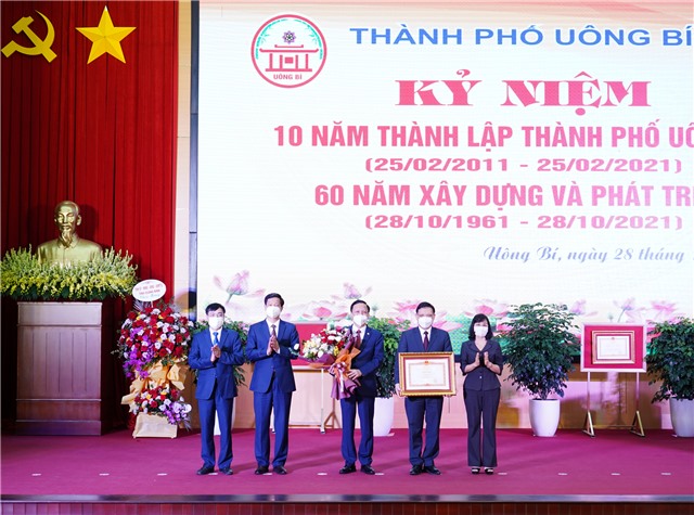 Kỷ niệm 10 năm thành lập thành phố 32Win12 com tại tài khoản 25/02 (2011-2021), 60 năm 32Win1 com Tải xuống APK và phát triển 28/10 (1961-2021)
