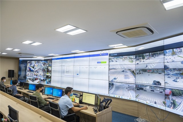 Đẩy mạnh chuyển đổi số