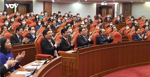 Đảng viên không được can thiệp vào hoạt động điều tra, xét xử, thi hành án, xét đặc xá