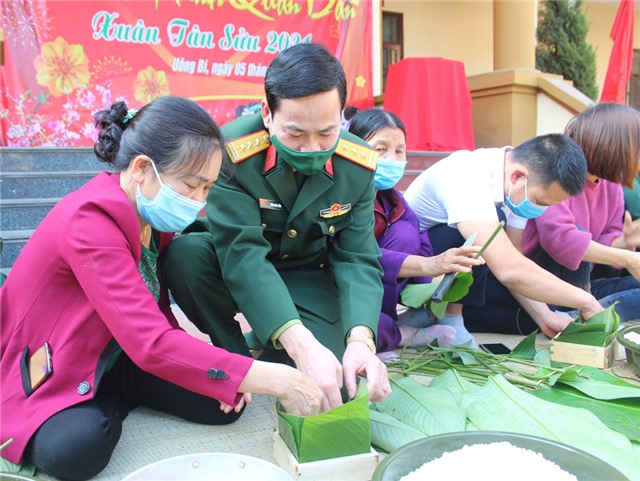 Chương trình “Tết thắm tình quân dân” xuân Tân Sửu 2021