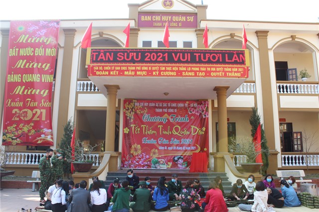 Tiếp sức tuyến đầu chống dịch