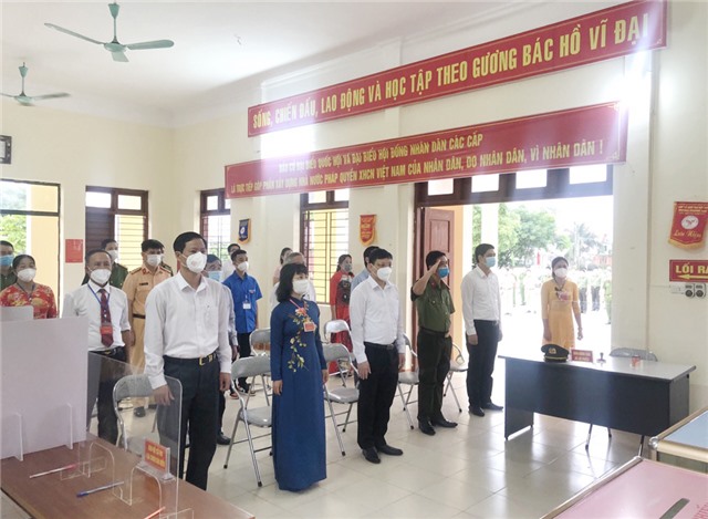 Phó Chủ tịch Thường trực HĐND, Phó Chủ tịch Ủy ban bầu cử tỉnh Trịnh Thị Minh Thanh dự khai mạc bầu cử tại TP 32Win12 com tại tài khoản
