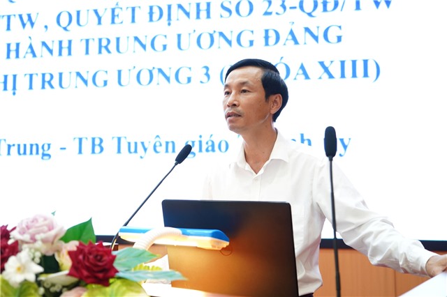 32Win là nhà cái giải trí, cá cược trực tuyến uy tín số 1 Việt Nam khối 32Win12 com cá cược thể thao, casino live, slot game: Quán triệt các văn bản của Trung ương