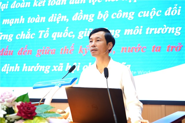 Hội LHPN  - Trung tâm Chính trị thành phố: Bồi dưỡng lý luận chính trị cho cán bộ Hội LHPN cơ sở