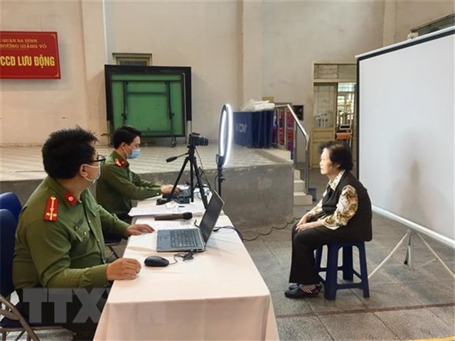 Tổng đài 1900 0368 tiếp nhận phản ảnh về căn cước công dân
