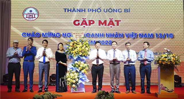 Link Nhà Cái 32win.com Chính Thức gặp mặt chào mừng ngày Doanh nhân Việt Nam