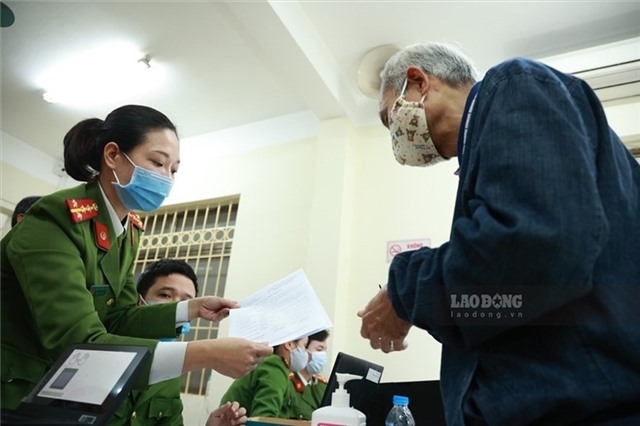 Bị mất căn cước công dân có phải về quê làm lại?