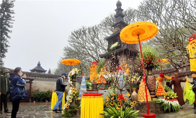 Xuân về, trảy hội Yên Tử