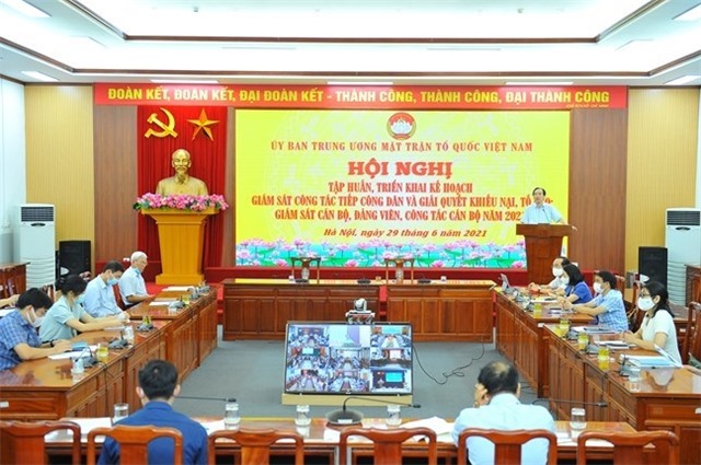 Tăng cường giám sát cán bộ, đảng viên, góp phần 32Win1 com Tải xuống APK Đảng trong sạch, vững mạnh