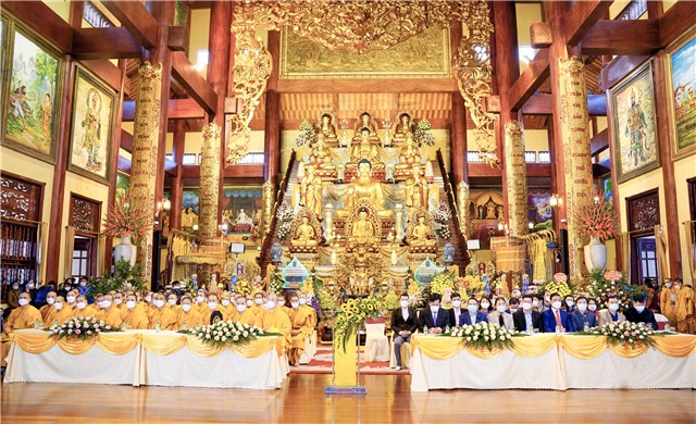 Chùa Ba Vàng: khai xuân Nhâm Dần, cầu Quốc thái Dân an