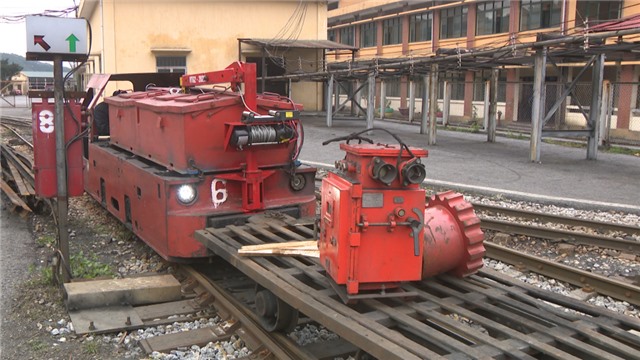 Giải pháp đóng mở ghi đường sắt phòng nổ ở Than Vàng Danh
