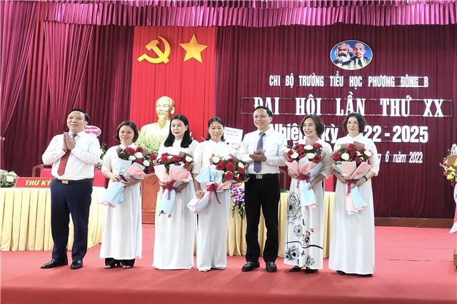 Đại hội chi bộ trường Tiểu học Phương Đông B, nhiệm kỳ 2022 - 2025