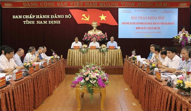 Chuẩn mực đạo đức cách mạng của cán bộ, đảng viên trong giai đoạn mới