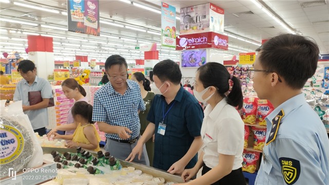 Siết chặt kiểm tra an toàn thực phẩm