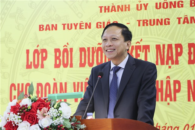 Trung tâm Chính trị Thành phố: Khai giảng lớp Bồi dưỡng kết Đảng khoá I cho đoàn viên ưu tú nhập ngũ năm 2023