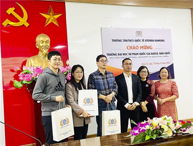 Trường TH & THCS quốc tế Steven Hawking: Làm việc với Trường Đại học sư phạm quốc gia Daegu, Hàn Quốc