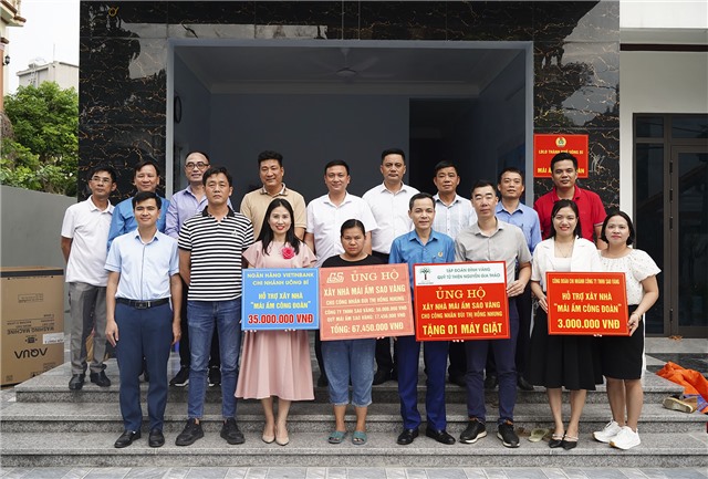 LĐLĐ thành phố trao hỗ trợ xây nhà “Mái ấm công đoàn” tại phường Trưng Vương và Quang Trung