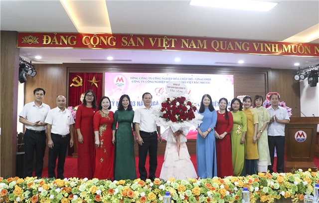 Công ty hoá chất mỏ Việt Bắc Micco - Gặp mặt nhân kỷ niệm 93 năm ngày thành lập Hội LHPN Việt Nam (20/10/1930 - 20/10/2023)