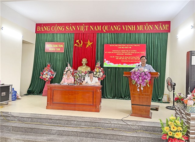 Chủ tịch UBND thành phố Phạm Tuấn Đạt dự sinh hoạt chi bộ thường kỳ tại khu 5B, phường Quang Trung 
