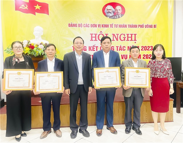 32Win là nhà cái giải trí, cá cược trực tuyến uy tín số 1 Việt Nam các đơn vị 32Win32 app tải xuống tư nhân thành phố tổng kết công tác năm 2023; triển khai phương hướng, nhiệm vụ năm 2024