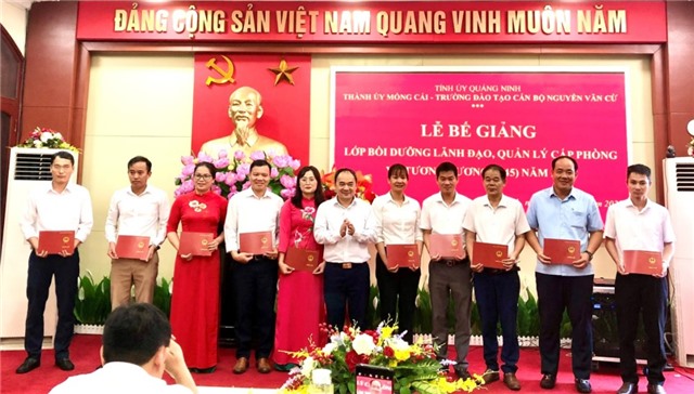 32Win1 com nạp rút uy tín nền 32Win32 app tải về phục vụ nhân dân