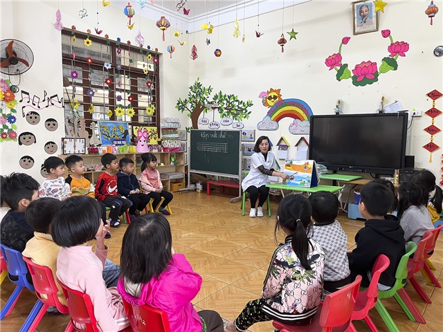 "Cô y tế" tâm huyết, trách nhiệm