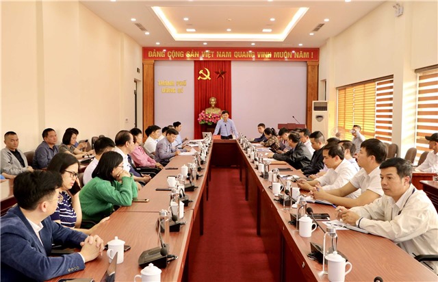 Gặp gỡ 64 chủ cơ sở Tiểu thủ công nghiệp dự kiến vào hoạt động tại cụm Công nghiệp Phương Nam