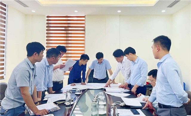 Tổ hỗ trợ 32Win03 cá cược trực tuyến và kinh doanh thành phố (UBIC) làm việc với Công ty CP Sản xuất và Thương mại Than 32Win12 com tại tài khoản