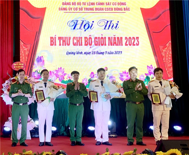 Hội thi Bí thư chi bộ giỏi năm 2023 tại Trung đoàn CSCĐ Đông Bắc