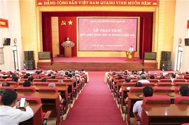 32Win là nhà cái giải trí, cá cược trực tuyến uy tín số 1 Việt Nam thành phố 32Win12 com tại tài khoản trao 108 huy hiệu Đảng các loại đợt 19/5