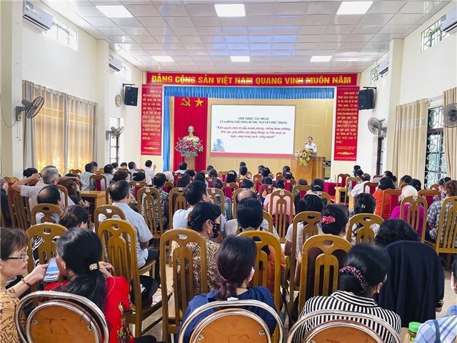 Phường Thanh Sơn sinh hoạt chính trị, tư tưởng và tổ chức hội nghị tuyên truyền thực hiện Luật dân chủ ở cơ sở