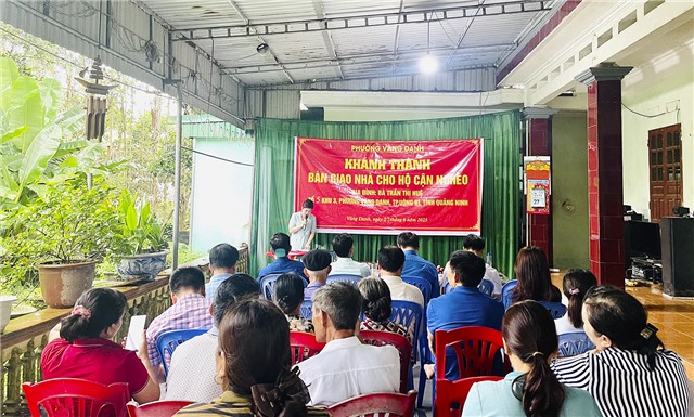 Phường Vàng Danh bàn giao nhà ở cho hộ cận nghèo 