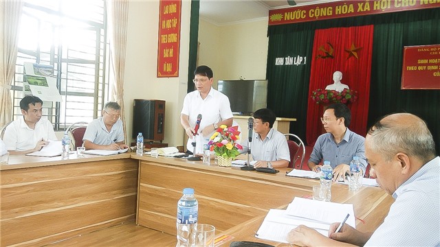 ĐỒNG CHÍ NGHIÊM XUÂN CƯỜNG -  BÍ THƯ THÀNH UỶ - CHỦ TỊCH HĐND THÀNH PHỐ DỰ SINH HOẠT CHI BỘ KHU TÂN LẬP 1 - PHƯỜNG PHƯƠNG ĐÔNG