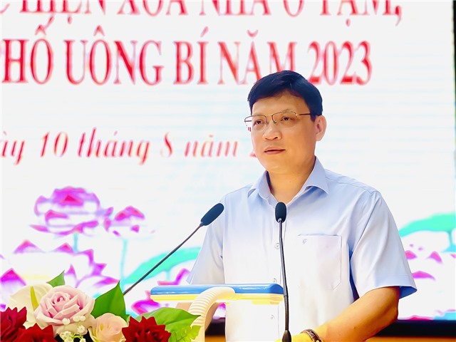 Hội nghị trao kinh phí hỗ trợ triển khai thực hiện xóa nhà ở tạm, nhà dột nát năm 2023
