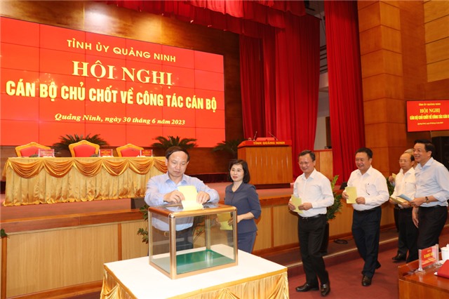 Thực chất, khách quan trong đánh giá cán bộ