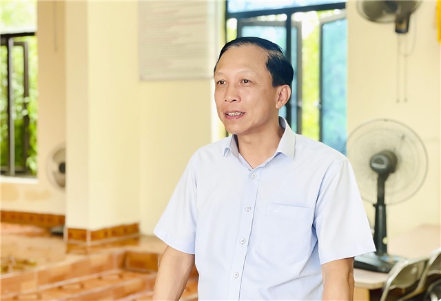 Đồng chí Nguyễn Chiến Thắng, Phó Bí thư Thường trực Thành ủy dự sinh hoạt chi bộ khu Hiệp An 2, phường Phương Nam