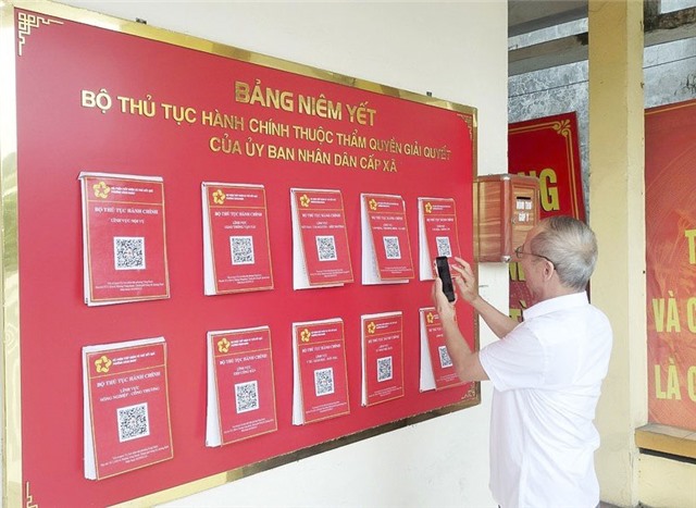 Phường Vàng Danh triển khai Quét mã QR Code tra cứu thủ tục 32Win32 app tải về