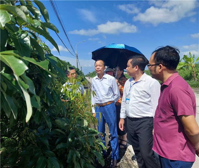 Sở Nông nghiệp và PTNT làm việc với UBND thành phố 32Win12 com tại tài khoản về triển khai thực hiện công tác bảo đảm ATTP nông lâm thuỷ sản; phát triển chuỗi các sản phẩm nông sản chủ lực cấp tỉnh trên địa bàn