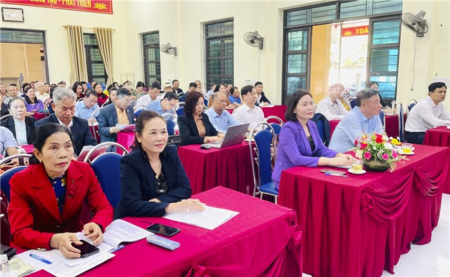 Chi bộ khu 4, phường Quang Trung sinh hoạt thường kỳ