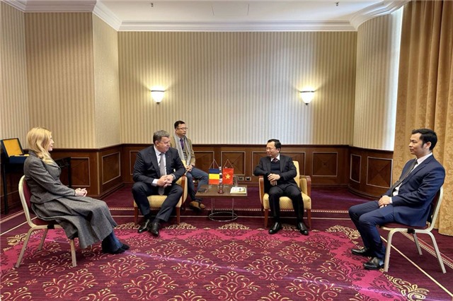 Chủ tịch UBND tỉnh Cao Tường Huy tham gia đoàn công tác của Thủ tướng dự Diễn đàn Davos 54 và thăm chính thức Hungary, Romania