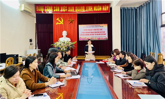 Chi bộ Trung tâm Truyền thông - Văn hóa thành phố sinh hoạt chuyên đề Kỷ niệm 94 năm Ngày thành lập Đảng 
