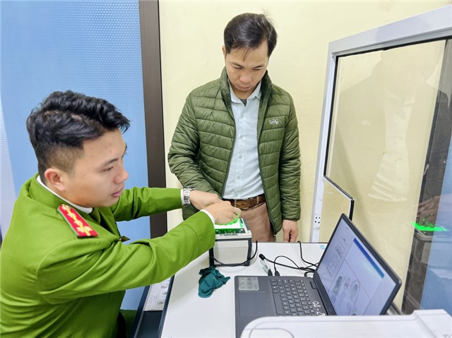 Tiên phong thực hiện chuyển đổi số