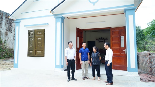 Hỗ trợ, giúp đỡ cải thiện chất lượng nhà ở cho hộ nghèo, hộ cận nghèo