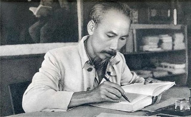 “Nâng cao đạo đức cách mạng, quét sạch chủ nghĩa cá nhân” - 55 năm vẫn vẹn nguyên giá trị lý luận và thực tiễn