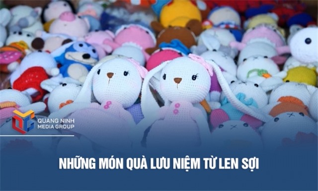 Những món quà lưu niệm từ len sợi