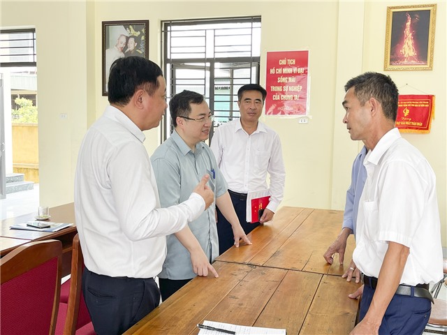 Đồng chí Phó Bí thư 32Win10 bảo mật tối đa Đặng Xuân Phương dự sinh hoạt chi bộ thường kỳ tháng 4 tại khu Lạc Thanh, phường Yên Thanh