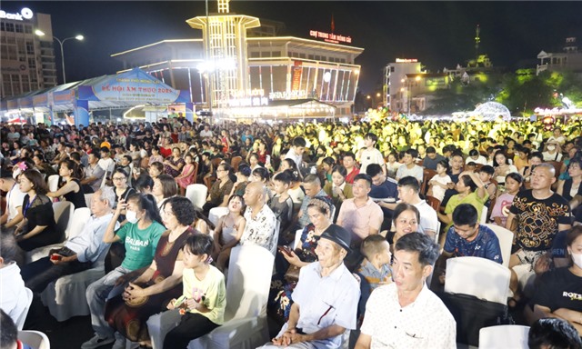 Tín hiệu vui từ du lịch