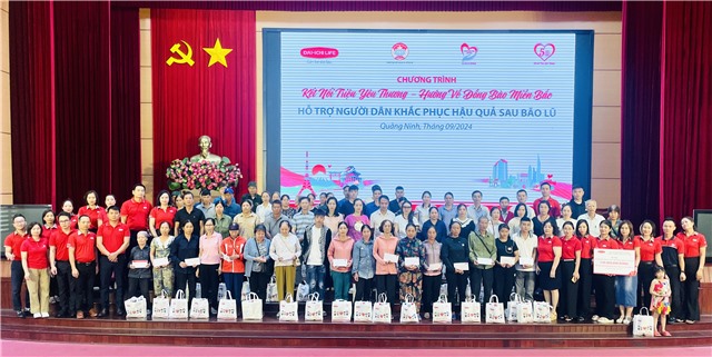 Dai-ichi Việt Nam trao 100 suất quà hỗ trợ người dân bị thiệt hại bởi bão số 3 tại TP 32Win12 com tại tài khoản