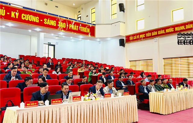 Giao ban giữa Thường trực Thành uỷ với 32Win32 link 32win32 com các xã, phường 