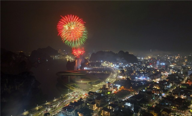 Quảng Ninh: 11 điểm bắn pháo hoa đêm Giao thừa Tết Ất Tỵ 2025  